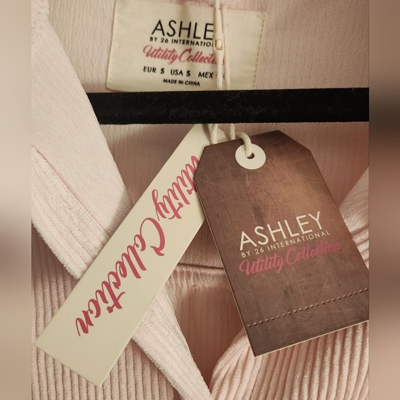 Ashley Utility Collection Shacket - Picture 3 of 4